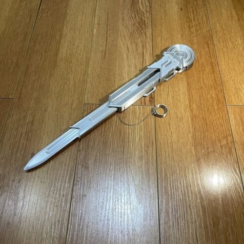 M (1) Cyber Ninja Wrist Blade Style Prop – Sci-Fi Inspired Cosplay Accessory