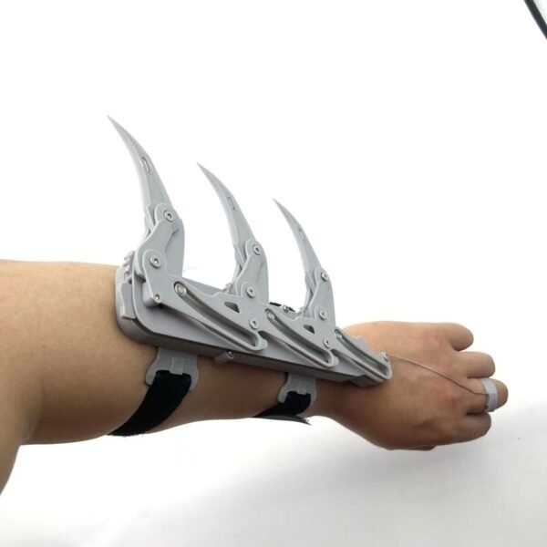 Corvo-Inspired Folding Wrist Prop – Mechanical Fantasy 3D Printed Gadget